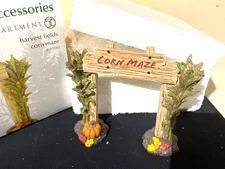 DEPT 56  HALLOWEEN  village accessory  HARVEST  FIELDS CORN  MAZE   W/ BOX