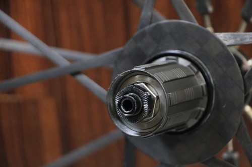 Mavic Cosmic Carbon Ultimate Narrow Rim Tubular Carbon Laufradsatz Shimano 11/12s - Bild 17 von 24