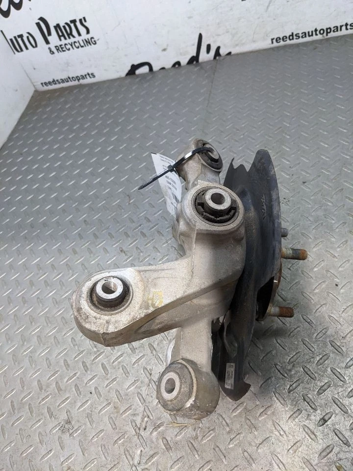 Nudillo/tubo trasero derecho pasajero compatible con 16-23 MAZDA MX-5 MIATA 1172273 Foto 3 de 4