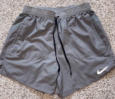 Nike Run Women's Running Shorts Size Small Grey Dri-Fit Liner