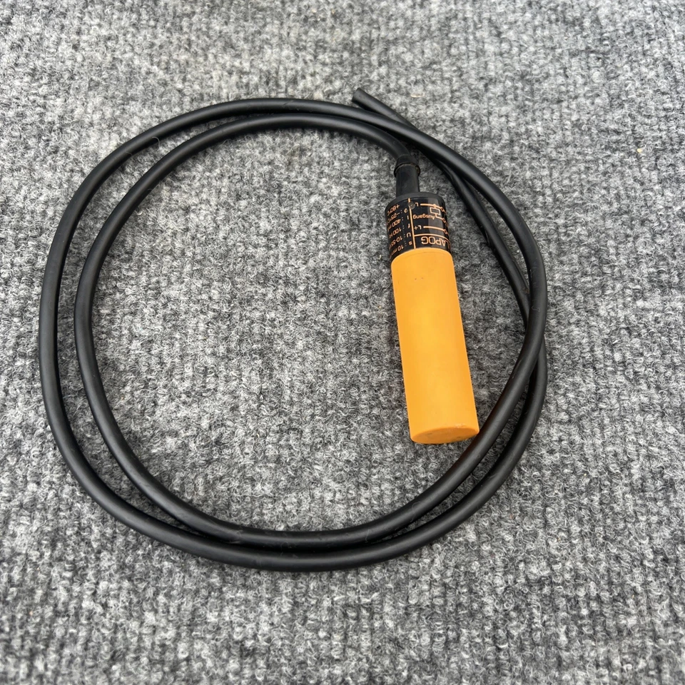 Sensor de proximidad Efector IA-3010LAPOG 10-55VCC usado Foto 4 de 4