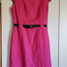 Tahari Women's Size 6 Dark Fuchsia Sleeveless Sheath Dress Belt
