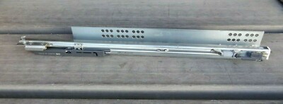 Hettich 18 in. Quadro V6 4D Silent Push Sil. Full Extension Slide on RIGHT 92453