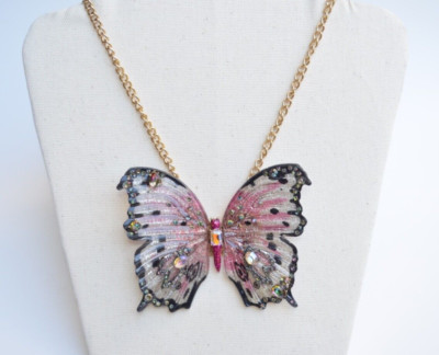 Betsey Johnson Big Butterfly Glitter Crystal Blitz Lucite Pink Silver Necklace