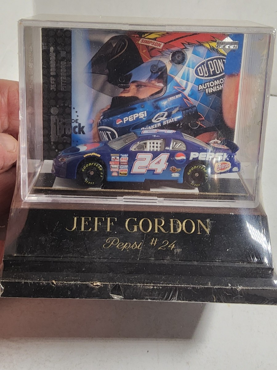 1999 Jeff Gordon NASCAR #24 Pepsi paint scheme car/upper deck card