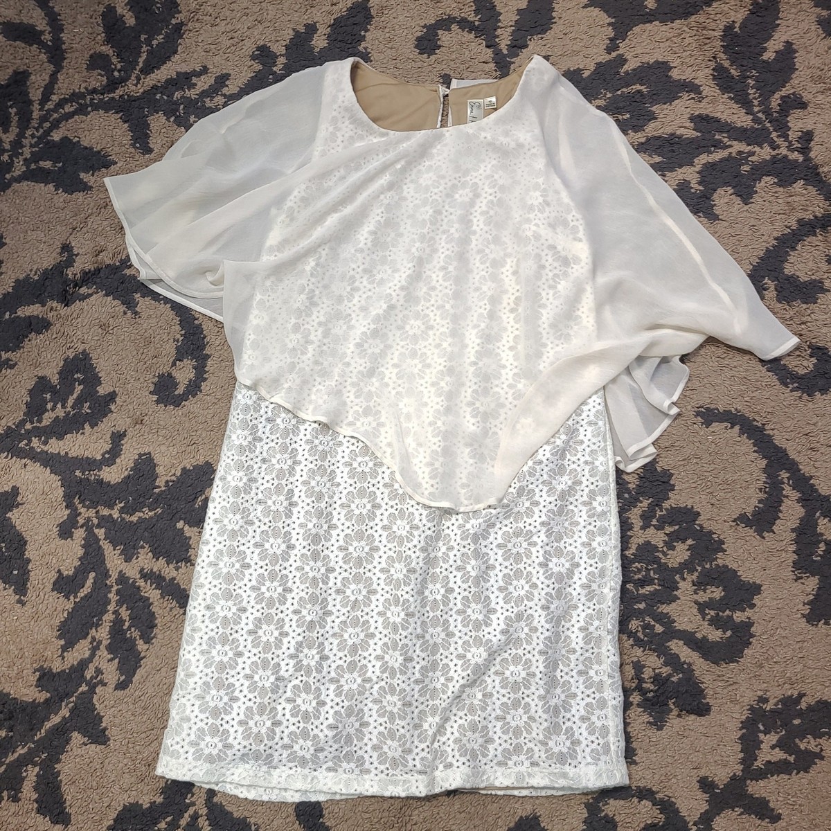 エマ Emma & Michele Womans Dress Size 12 Made In Vietnam Cape Lace