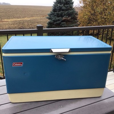 Vintage 1976 XL 80 Quart Coleman Ice Blue Steel Belted Metal
