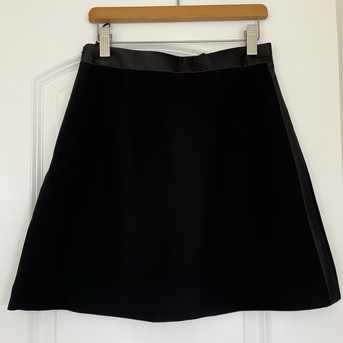Miu Miu Butterfly Knot Button Skirt Sz 38 (US 2) - Picture 6 of 16