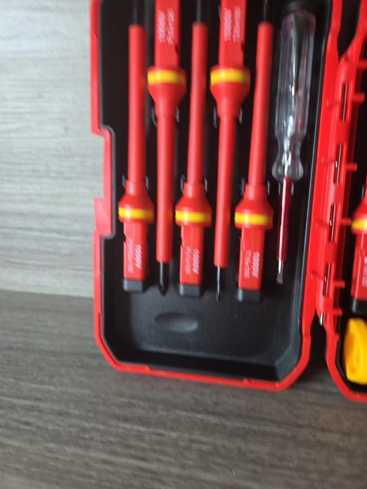 Multifunction Insulated Screwdriver Kit Ergonomic Grip for Electrician DIY 13pcs - Image 3 of 4