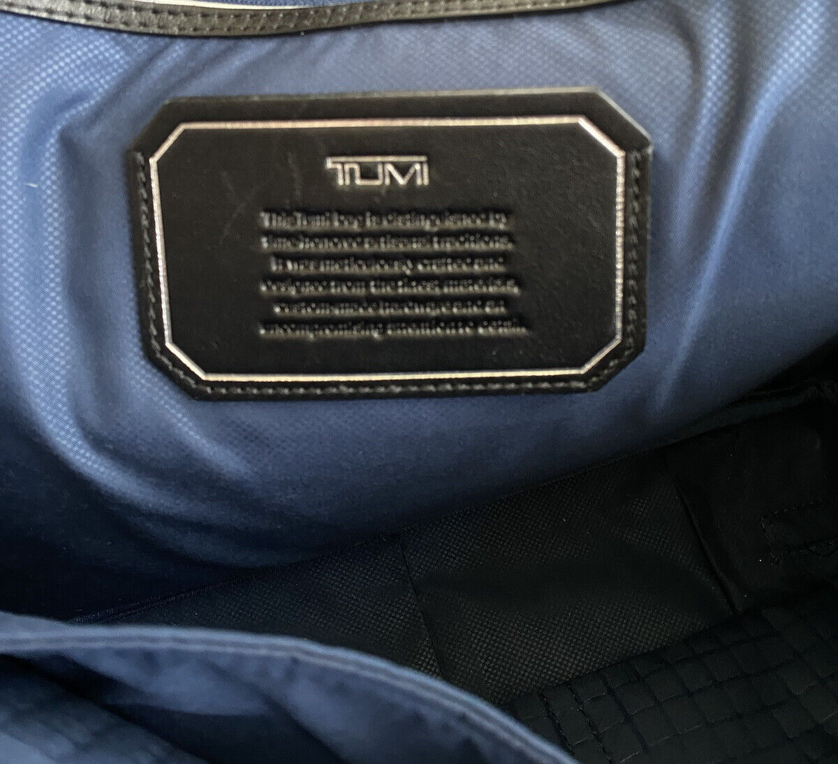 Tumi Arrive Sawyer Grey Business Laptop Briefcase 255002PW2 Tumi Arrive Sawyer Grey Business Laptop Briefcase 255002PW2