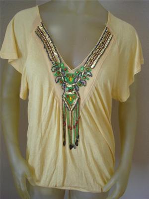 NWT Live to Be Spoiled Yellow EMBELLISHED V-Neck Top Shirt Juniors size Medium M
