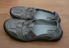 Clarks Collection Womens sz 8 Shoes Leather Slip On Comfort