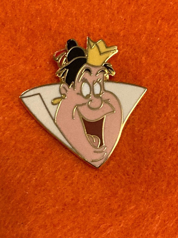 3665    Disney Gallery - Queen of Hearts - Alice in Wonderland