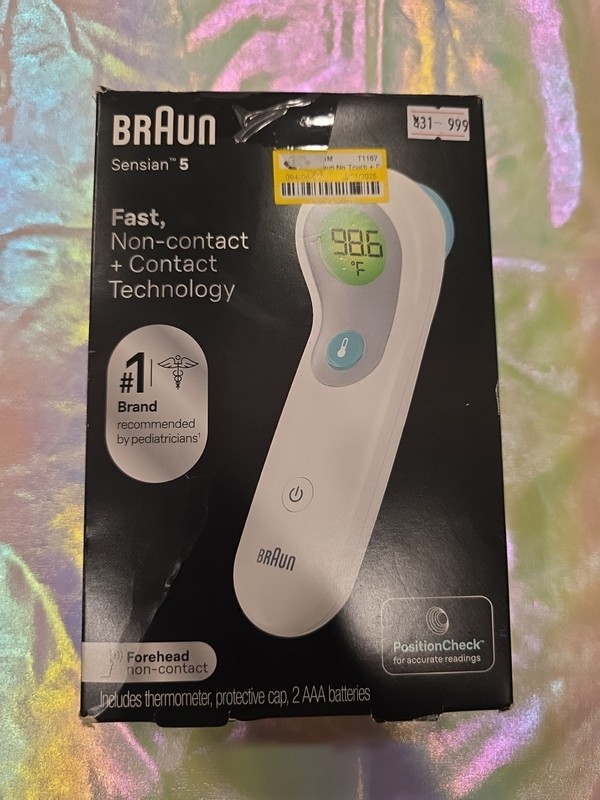BrAun Sensian 5 Forehead Non-Contact Thermometer (BNT300) -New In Open Box-