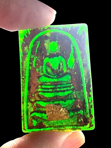 Amuleto tailandés de jade verde Phra Somdej Thansing Buddha Wat Phra Kaew Wangna Foto 3 de 4