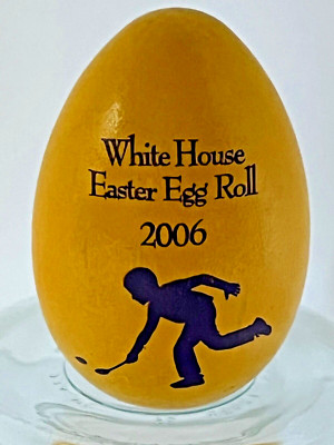 Vtg 2006 WHITE HOUSE EASTER EGG ROLL YELLOW Wood EGG George & Laura BUSH SIGNED
