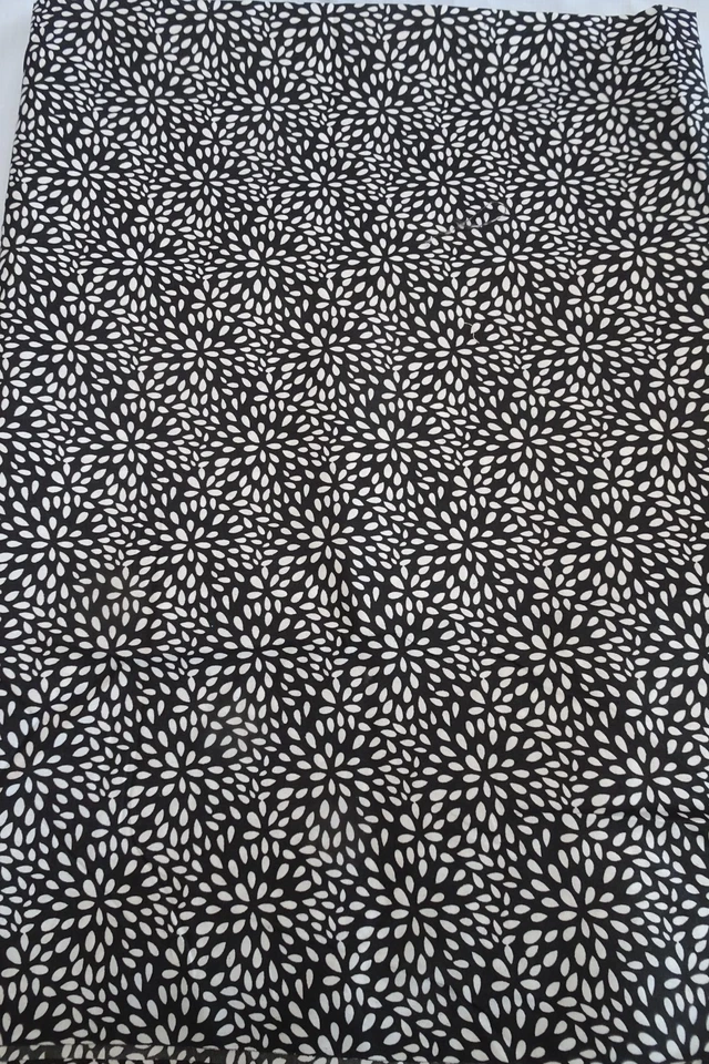 Cotton Poly Fabric 3-1/2 yds x 45" wide Black & White Tear/Rain Drops Design - Image 2 of 3