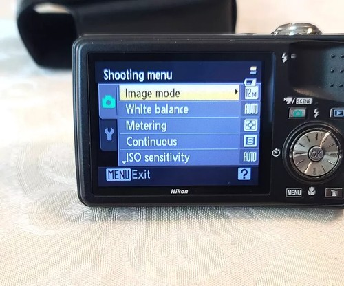 Nikon Coolpix S630 Black 12MP Digital Camera 7x Optical Zoom - Picture 7 of 12