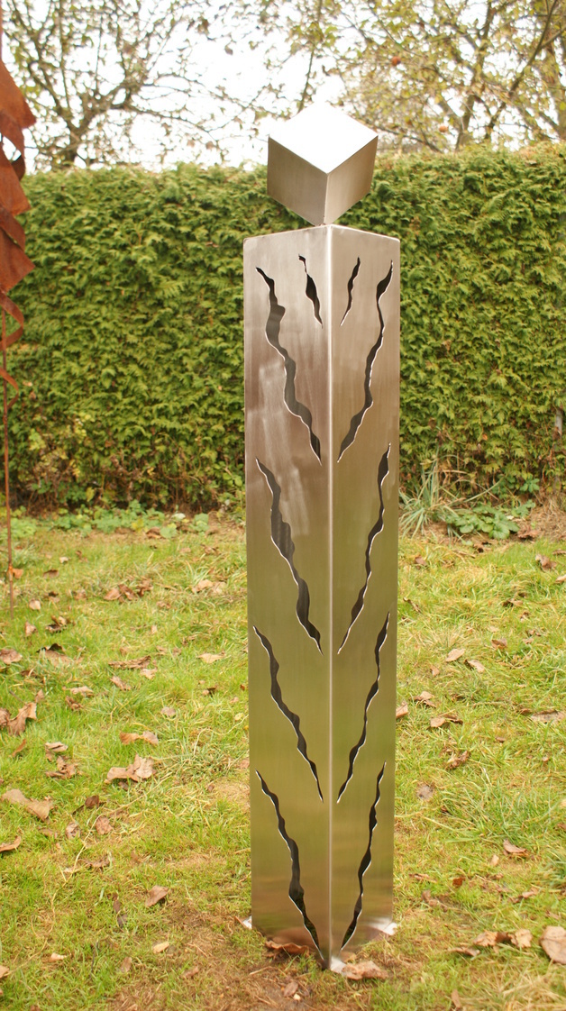 Neu 2018 Edelstahl Gartendeko 100cm mit Rissen und Würfel Neu 2018 Edelstahl Gartendeko 100cm mit Rissen und Würfel