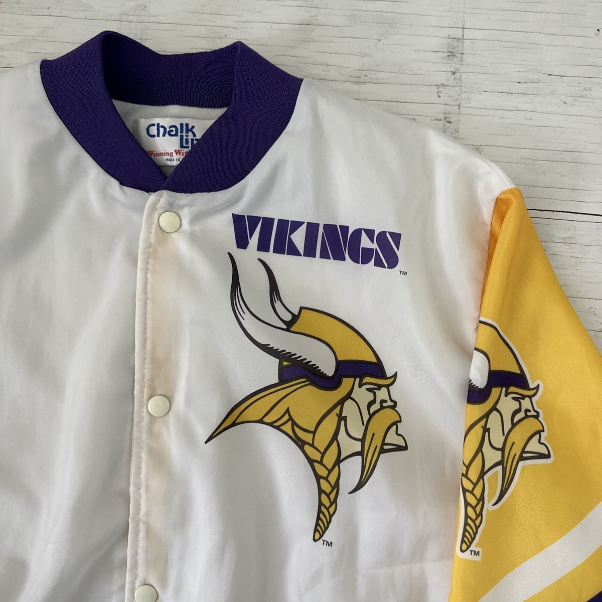 Vintage 90s Minnesota Vikings Chalk Line Fanimation NFL