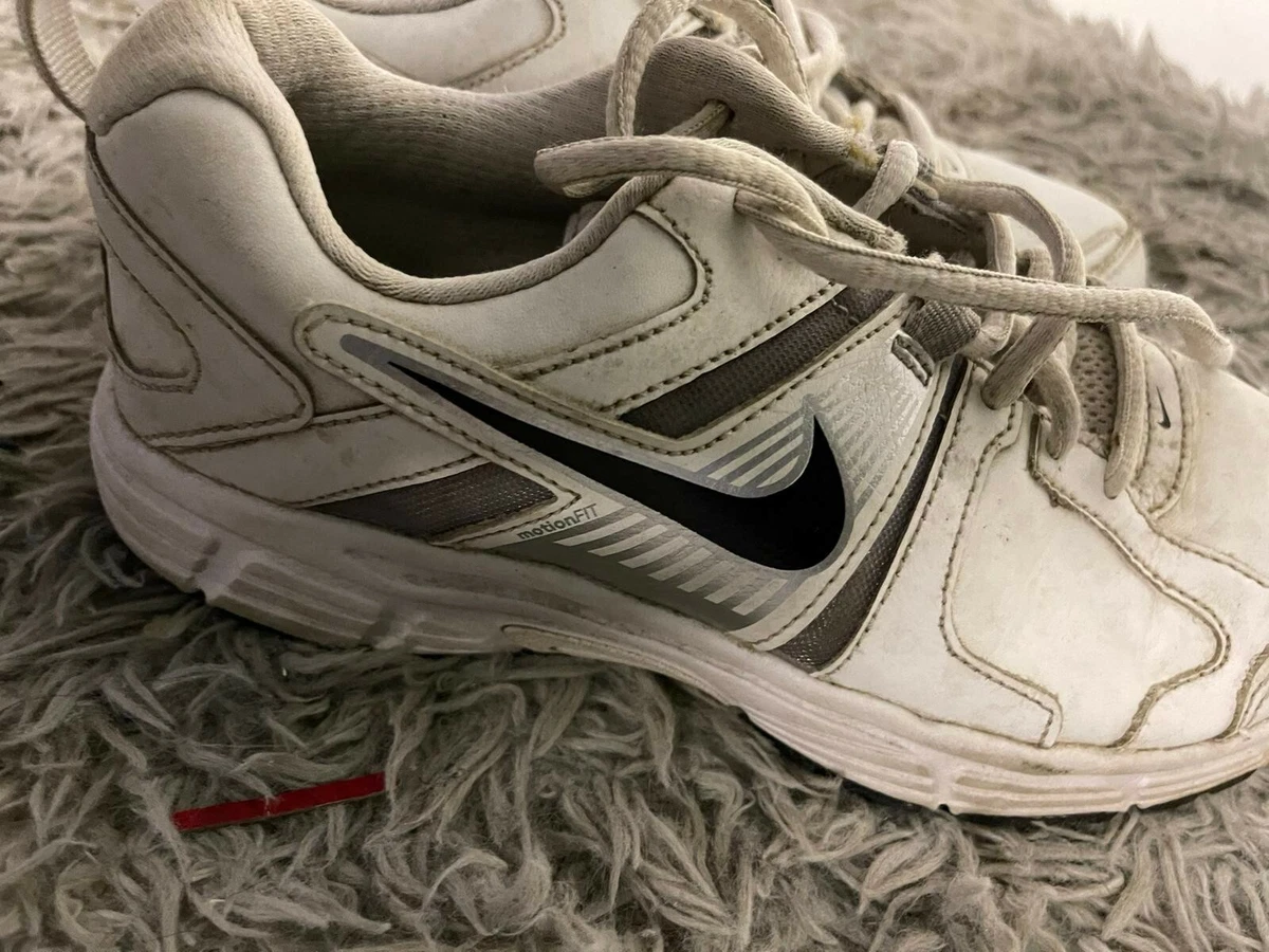 Nike dart shop 10 womens trainers