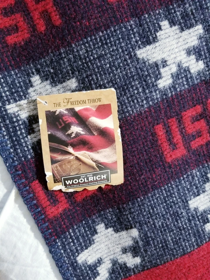 Woolrich Home of the Free Throw EE. UU. Bandera Manta Alfombra Lana Rayas Estrellas 56" x 68" Foto 4 de 4