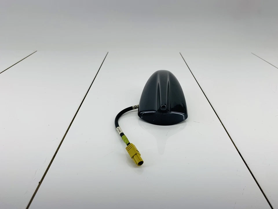 14-18 MAZDA 3 TRASERO SUPERIOR EXTERIOR TECHO ALETA DE TIBURÓN ANTENA GRIS METEORO OEM Foto 4 de 4