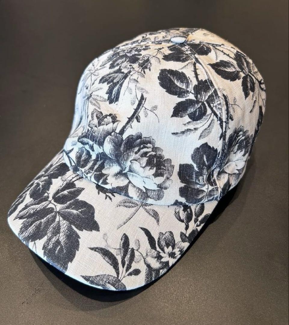 Gucci 花柄 ベースボールキャップ Sサイズ 激レア！GUCCI 花柄キャップ Sサイズ 専用ボックス付き GUCCI