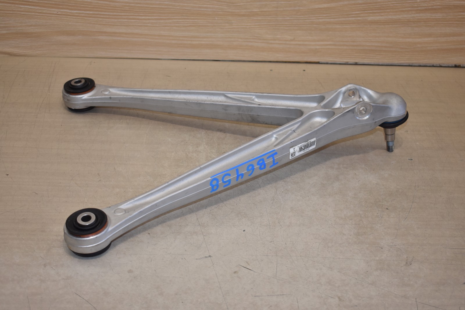 2015 PORSCHE 918 SPYDER FRONT SUSPENSION LOWER CONTROL ARM GENUINE # 91834105301