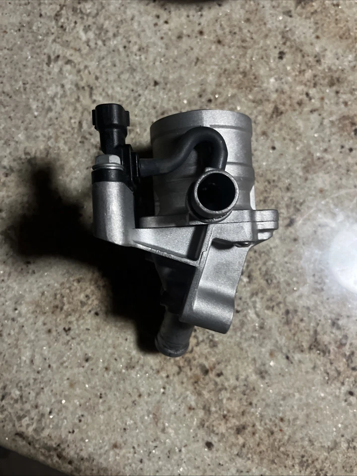 Válvula de control del sistema de inyección de aire - Válvula de control de inyección de aire secundaria genuina Foto 2 de 4