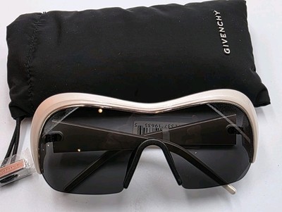 Givenchy Men display picture 1