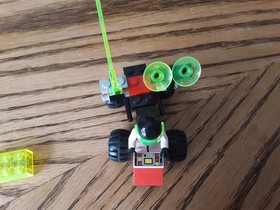 Vintage LEGO Classic Space 1478 MTron  w/ RARE Transparent Neon Green 2x4 Brick!