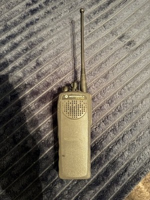 Motorola XTS1500 UHF Digital P25  Radio UHF R1 380-470 Mhz ADP H66QDC9PW5AN
