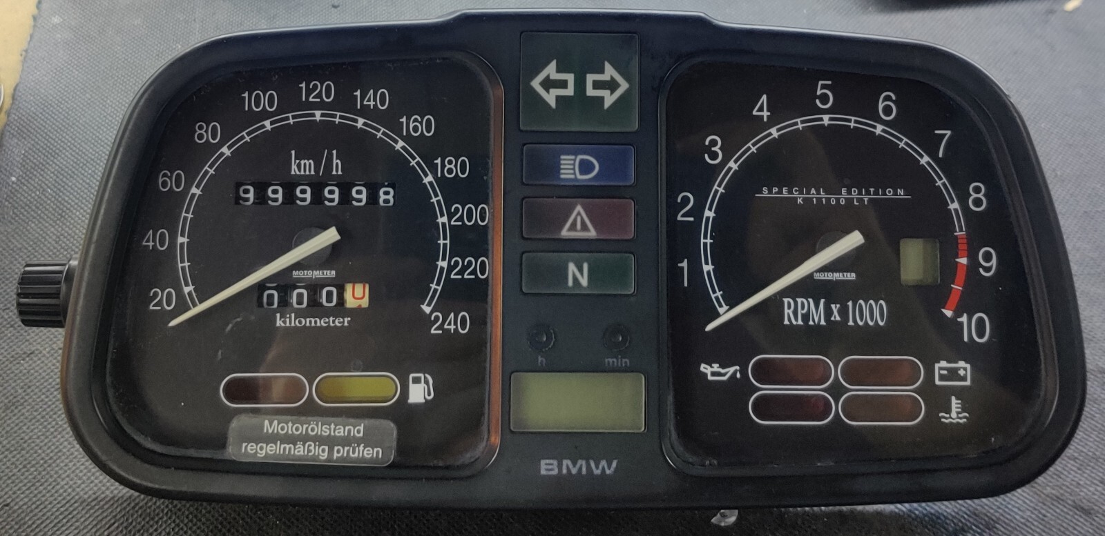 05 BMW K1100 LT LIMITED EDITION SPEEDOMETER AND REVCOUNTER