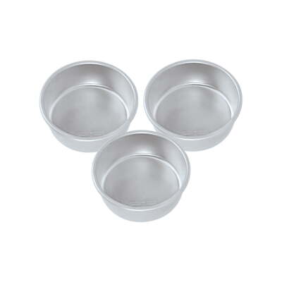 Nordic Ware 3pc Natural Aluminum 6'' Round Cake Pan Set Silver 6.6'' X 6.6'' X 2.5''