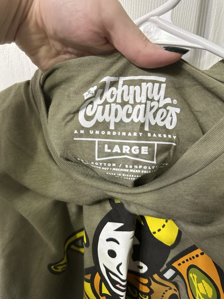 Camiseta Johnny Cupcakes Apoyo Scouting Boy Scout Talla Grande Verde Oliva Foto 3 de 4