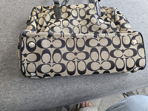 Coach F28505 Black Handbag - Picture 3 of 6