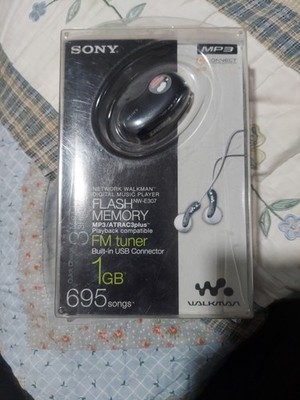 Nib Sony Walkman Mp3/ATRAC3plus Music Player Fm Tuner Rare
