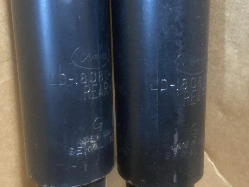Juego de amortiguadores traseros Ford LD-18080-J -- 1956 1957 Lincoln Capri y Premiere -- Nuevo de Lote Antiguo OEM Foto 4 de 4