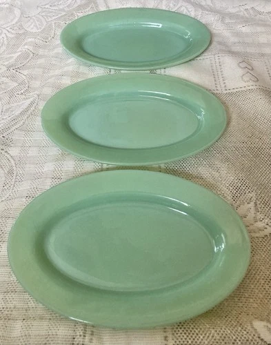 3 Vintage Oval Jadeite Fire King Oven Ware Plates Restaurant 9 1/2" X 6 1/4"