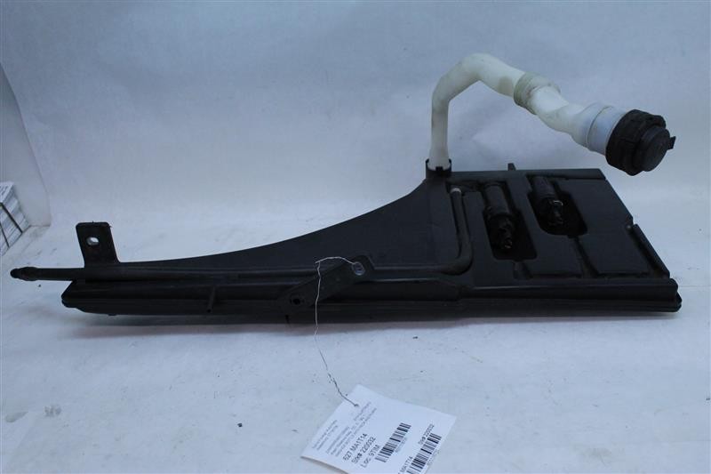 Used Washer Fluid Reservoir fits: 2014 Maserati QUATTROPORTE  Grade A