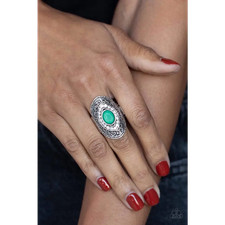 Paparazzi Entrancing Enchantment - Green Ring