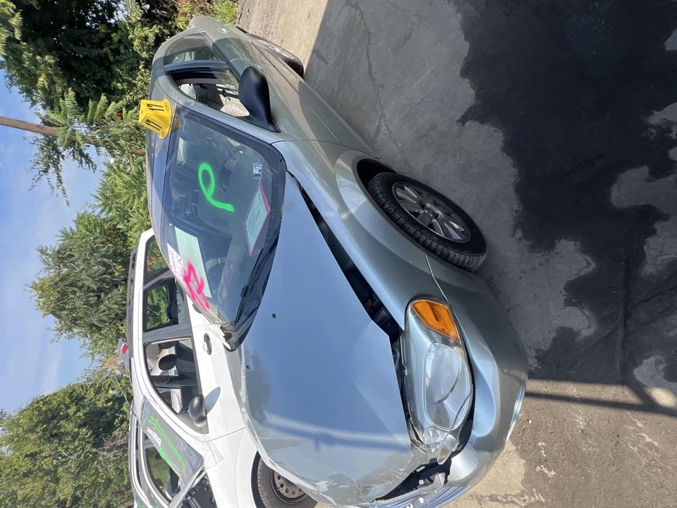 Used Rear Left Door Assembly Rear Side fits: 2006 Chrysler Sebring Rear Left Gra - Image 2 of 4