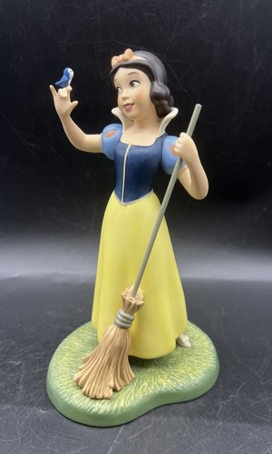 RARE WDCC Snow White & The Seven Dwarfs "Whistle While You Work" Excellent