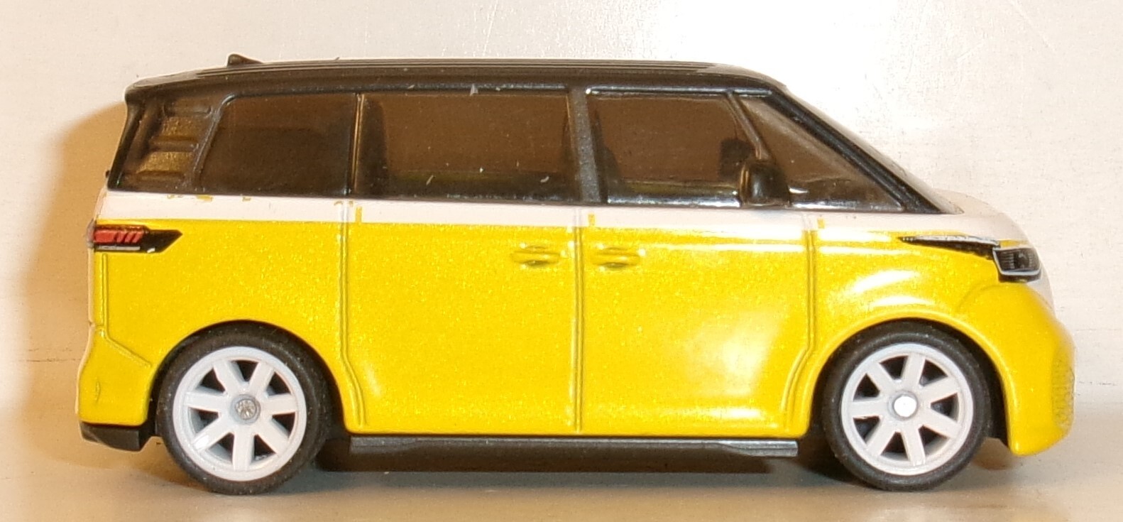 Picture 5 of 9