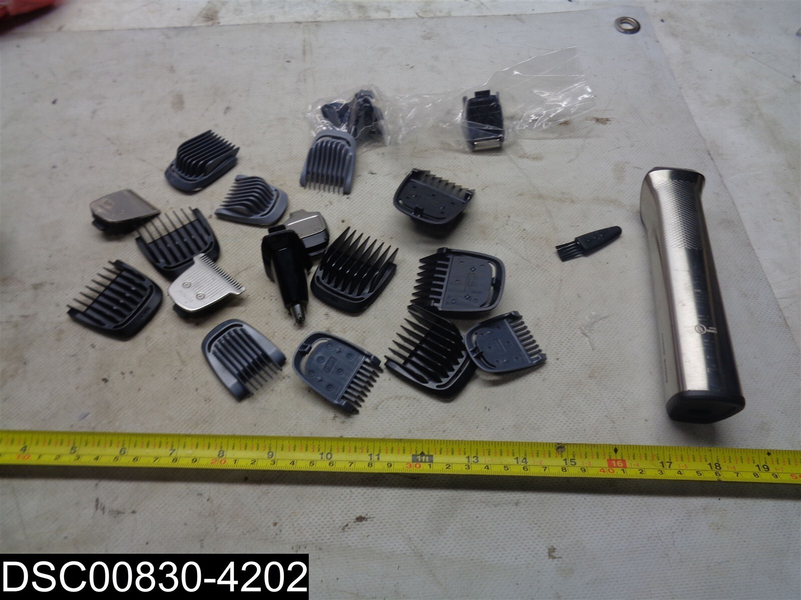 MISSING CHARGER CORD: Phillips Norelco MG7796 Mens Beard Gro