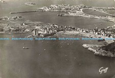 D152735 En Bretagne. Vue Aerienne au Premier Plan. Saint Servan. Greff. R. Henra
