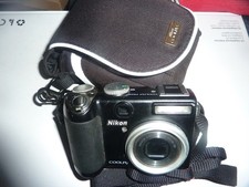 Nikon Coolpix P5000 + EXTRAS