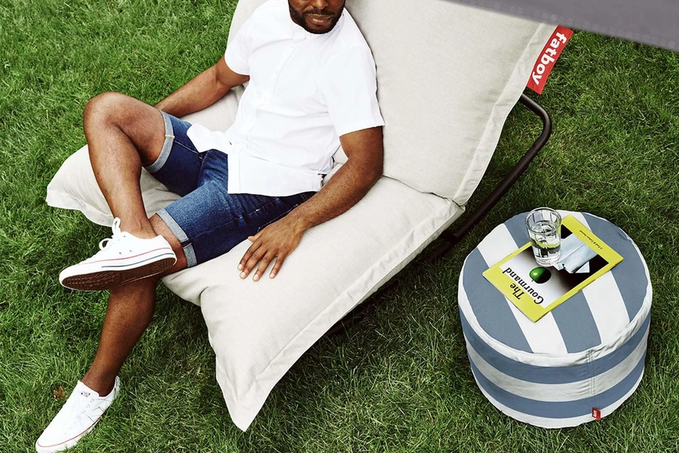 Puf otomano Point Outdoor, rayas azul océano, pequeño Foto 4 de 4