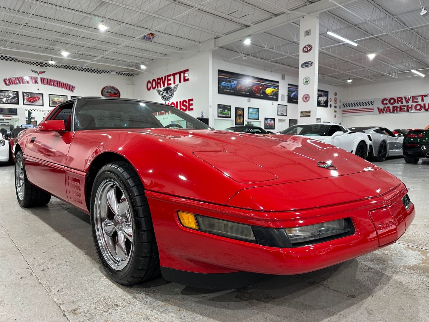 1992 [000] Brilliant Red Metallic Chevrolet Corvette   | C4 Corvette Photo 6